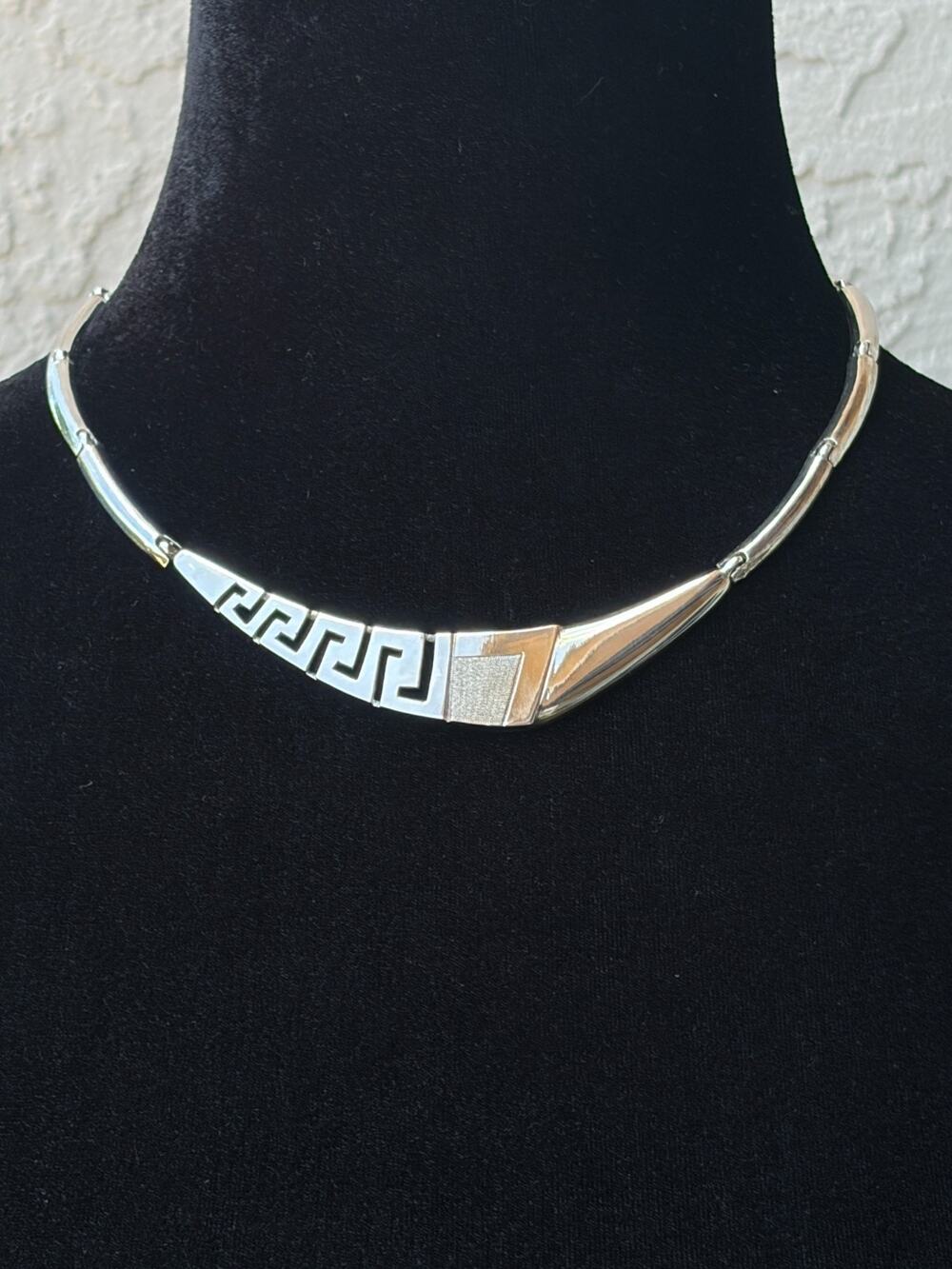 Peru 950 Fine Silver Greek Key Collar Necklace Modernist Stippled Choker 35g